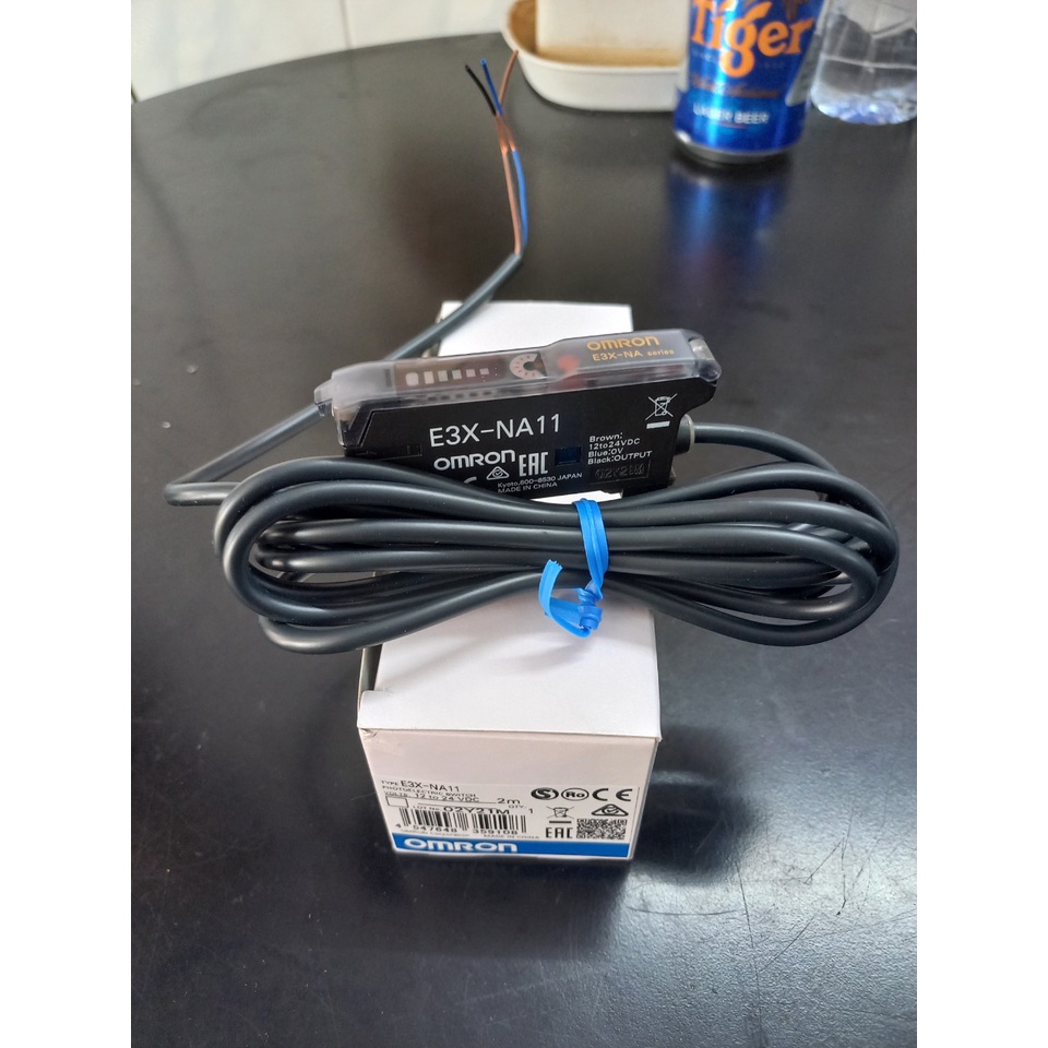 Bộ khuếch đại cảm biến sợi quang E3X-NA11 2M