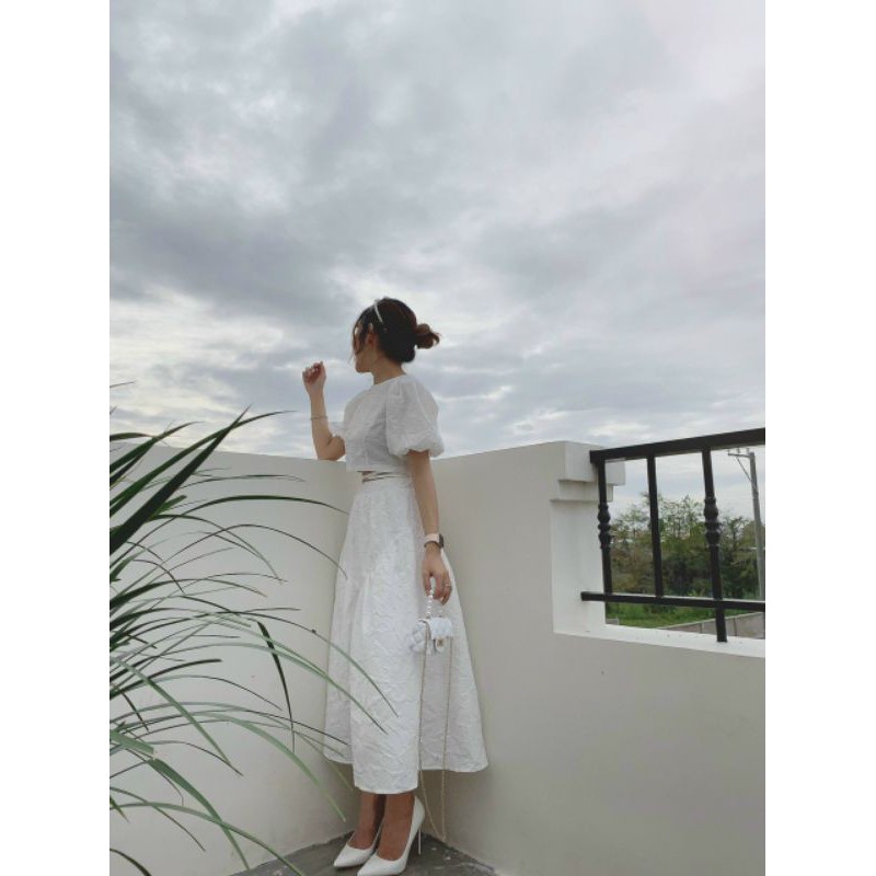 Set áo croptop cột dây + chân váy midi