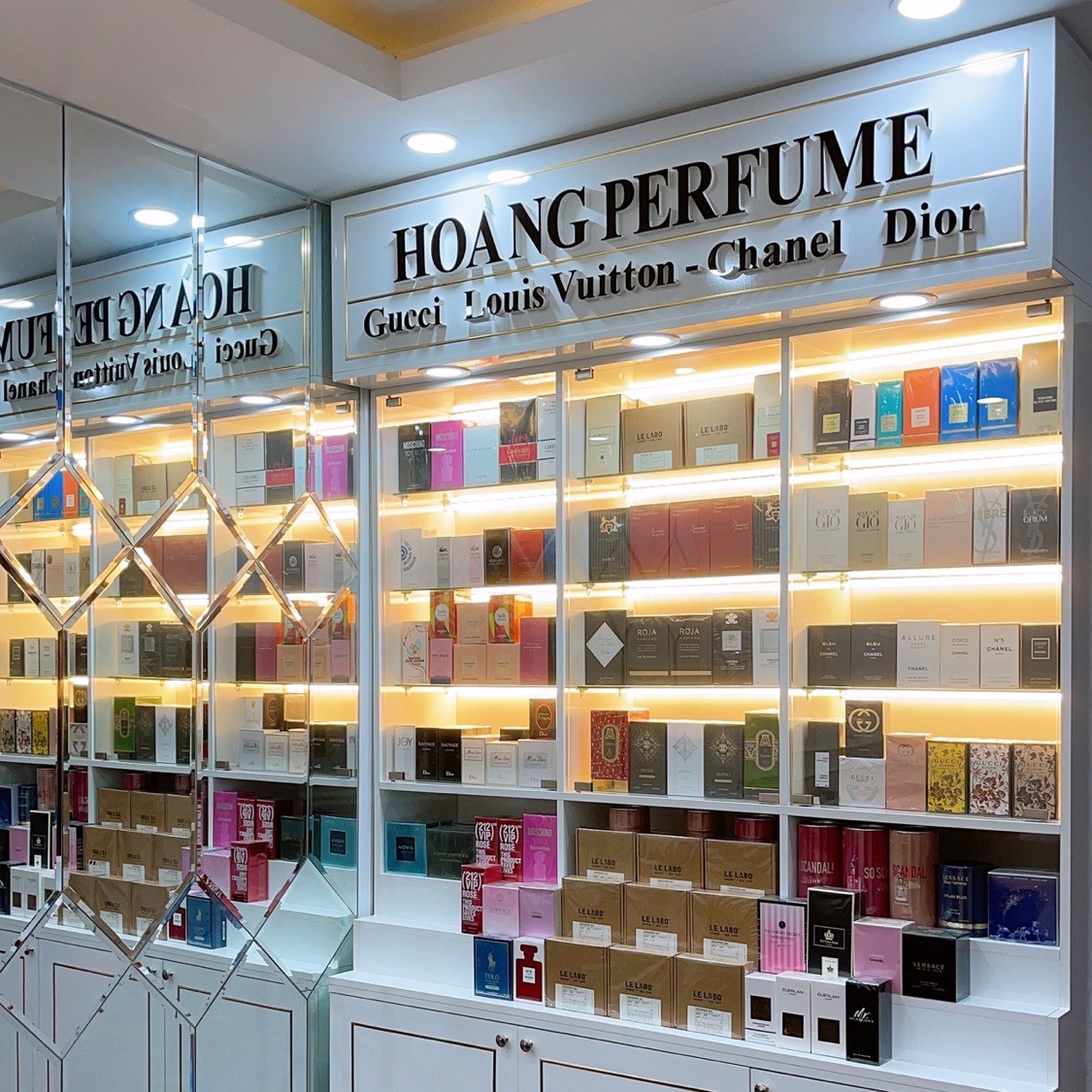 Anh hoàng chuyên sỉ