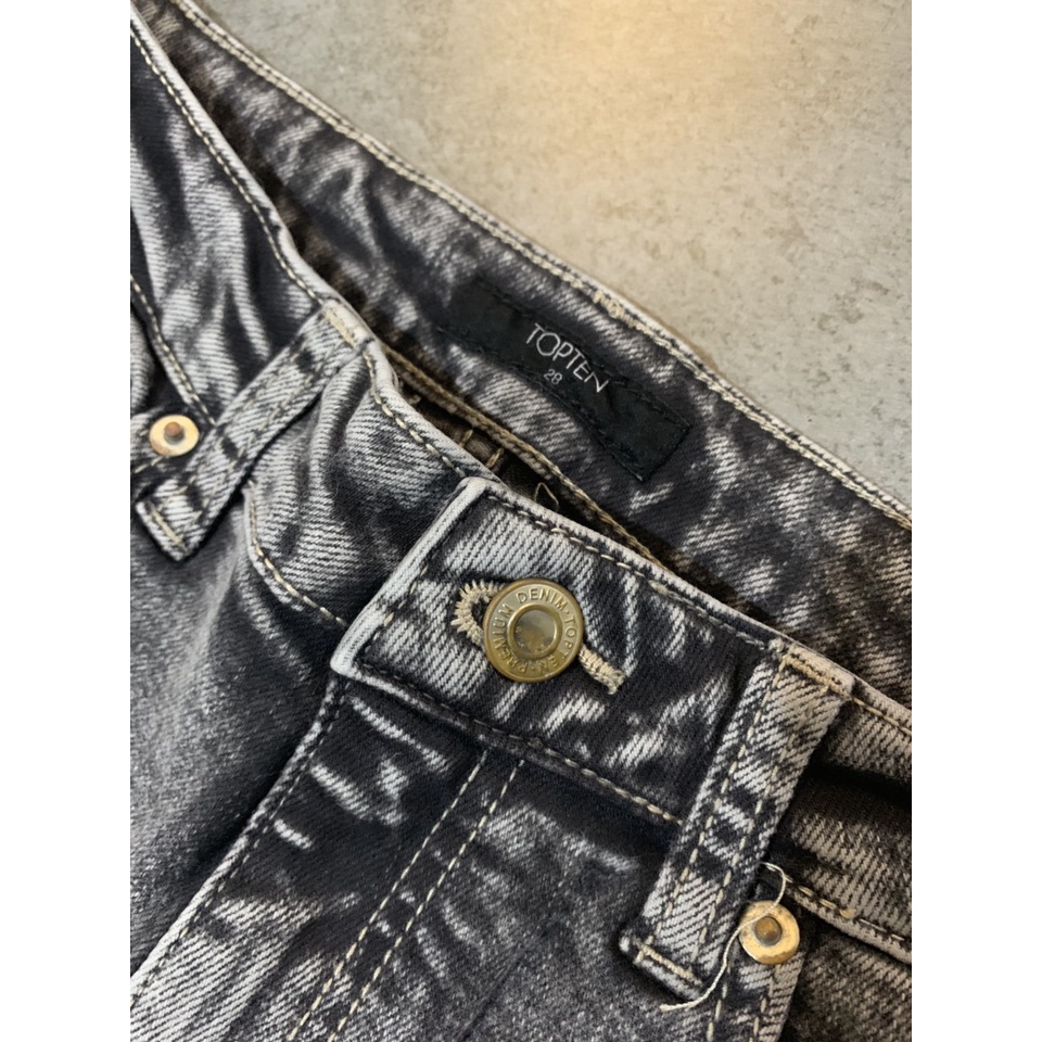 Quần jeans xám dáng 9 tấc xuất khẩu