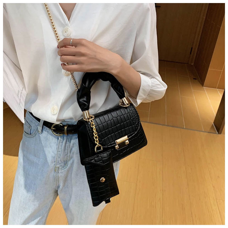 Túi đeo vai JASMIN NOIR có dây xích kích thước nhỏ gọn sang trọng cho quý cô
