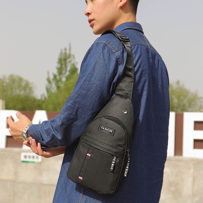 [Xả Hàng]Túi đeo chéo nam nữ TC05 có lỗ riêng cho tai nghe, vải Canvas túi có 3 ngăn tiện lợi