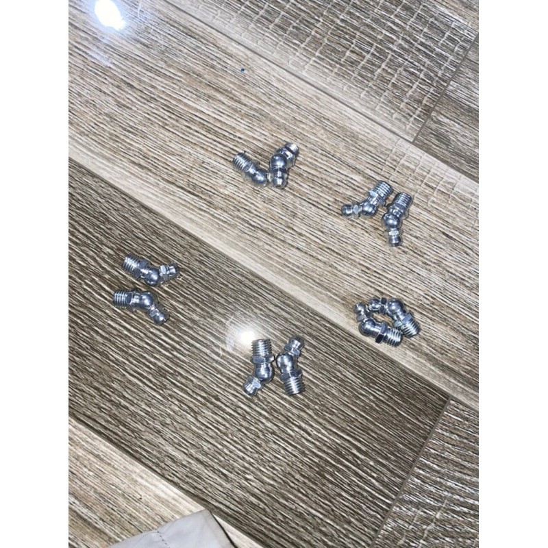 Sản phẩm gia đình làm: 10 cái đầu mỡ phi 8 chếch