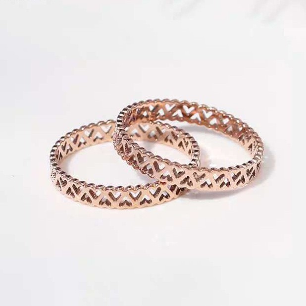 Nhẫn Thép Titan Cao Cấp Thời Trang | Khuyên Tai Thép Không Gỉ Mạ Vàng Hồng 18Kt | Nhẫn Đeo Tay Không Phai Màu Thiết Kế Xinh Xắn