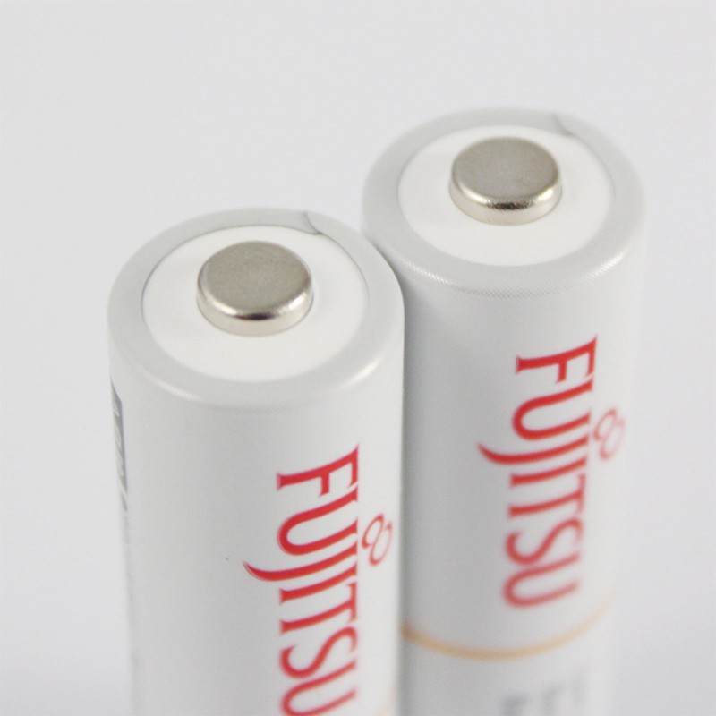 Bộ Sạc Fujitsu FCT345 Kèm 4 Viên Pin AA 1900mAh