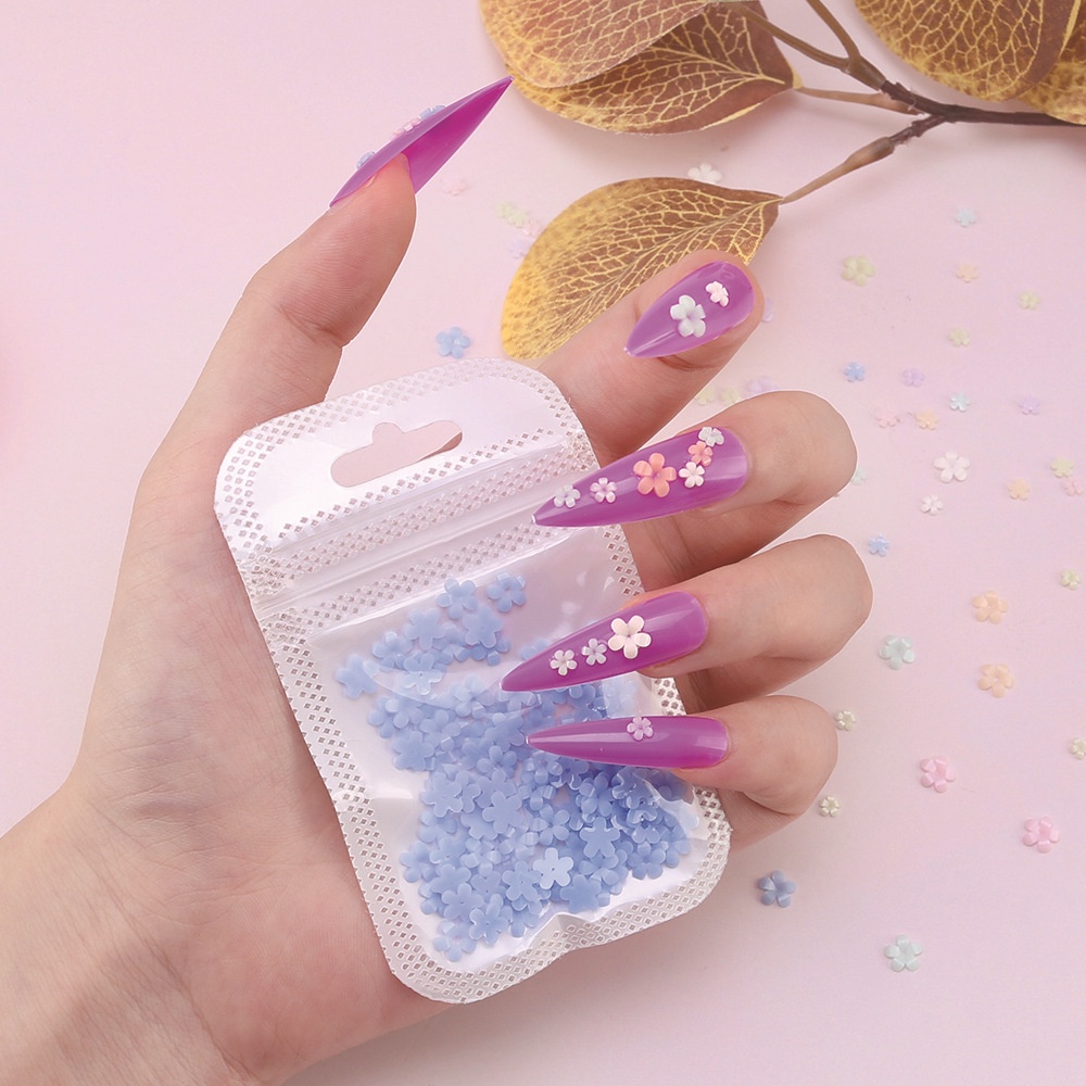 Set 50 Phụ Kiện Trang Trí Móng Tay Hình Trái Tim Xinh Xắn