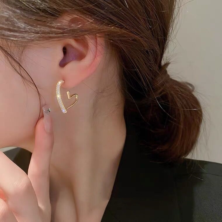Đôi Bông Tai Mạ Bạc 925 Hình Trái Tim Nạm Đá Thời Trang
