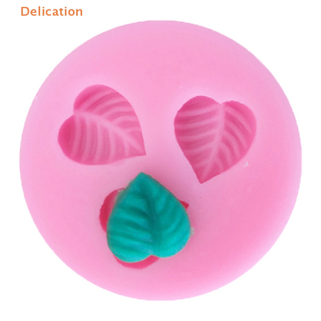 Khuôn Silicone Tạo Hình Làm Bánh Kẹo Hình Ba Chiếc Lá DIY