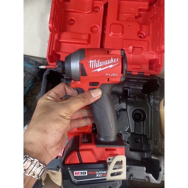 Trọn bộ vít milwaukee 2853 mới 100%