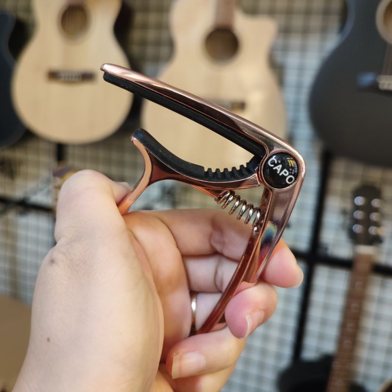 Capo Guitar Acoustic Classic Xịn Cao Cấp Bằng Kim Loại Vàng Hồng