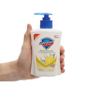 Nước rửa tay Safeguard hương chanh chai
