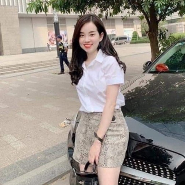 ÁO SƠ MI TRẮNG CỘC TAY CHO NỮ