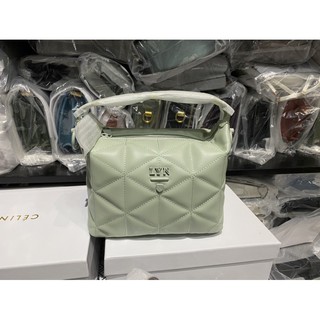 𝐓𝐮́𝐢 𝐋𝐲𝐧 tay cầm TRINITY HANDBAGS- 𝐌𝐚̂̃𝐮 𝐦𝐨̛́𝐢