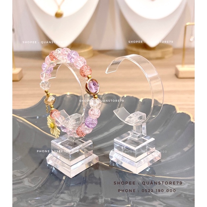 Trụ trưng trang sức acrylic đẹp