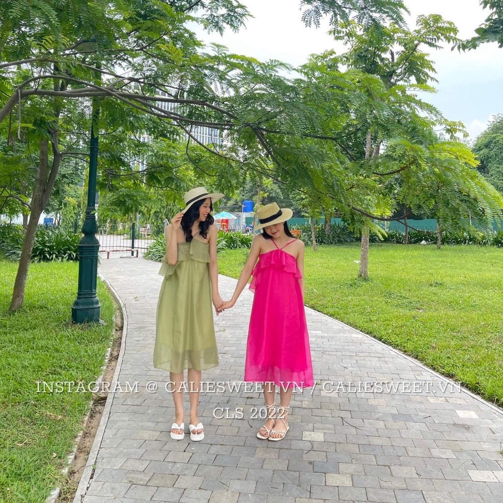 Đầm maxi đi biển Caliesweet váy maxi cổ yếm chất tơ mềm hottrend hè năm 2022