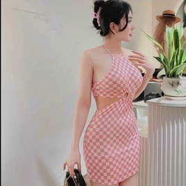 Đầm body caro ô nhí khoét eo cổ yếm xinh LY55