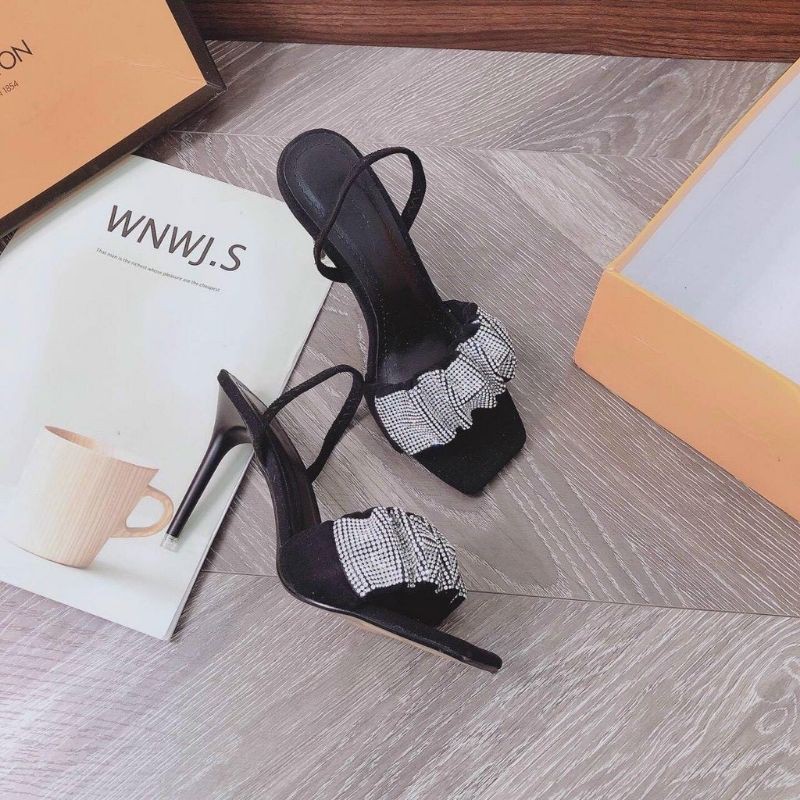 GIÀY SANDAL CAO GÓT NỮ 7-9 PHÂN ĐẾ NHỌN QUAI NHÚN ĐÍNH ĐÁ MÀU TRẮNG ĐEN  HOTTREND 2022- MÃ S042