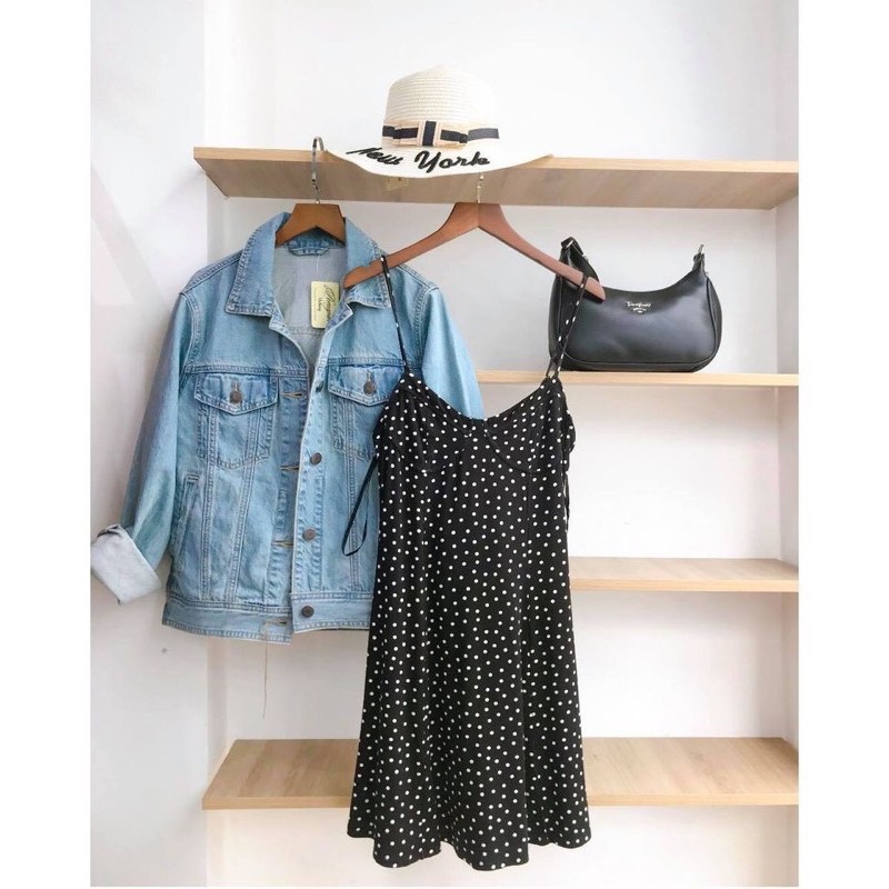 Đầm dây F-21 dáng xinh, ôm phần trên xoè ở dưới