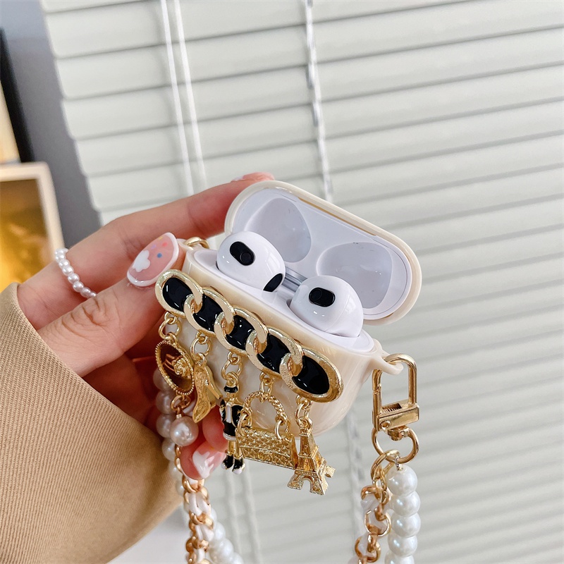 Vỏ Bảo Vệ Hộp Sạc Tai Nghe Airpod Pro 3 2 1 Thiết Kế Sang Trọng 3D Kèm Dây Đeo