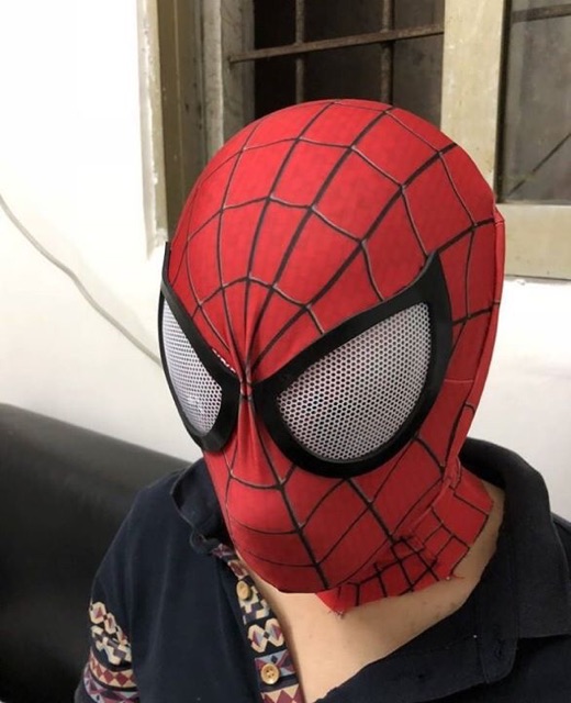 Mặt nạ nhện spider man kèm ảnh thật