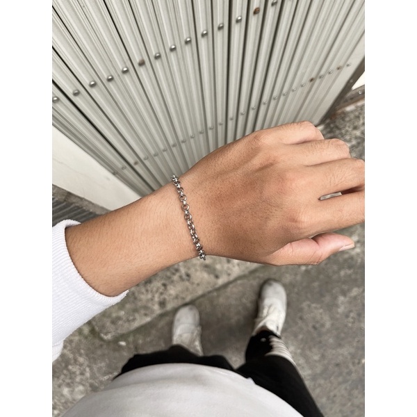 Lắc tay/Vòng taytitan mắt xích tròn nhỏ màu bạc