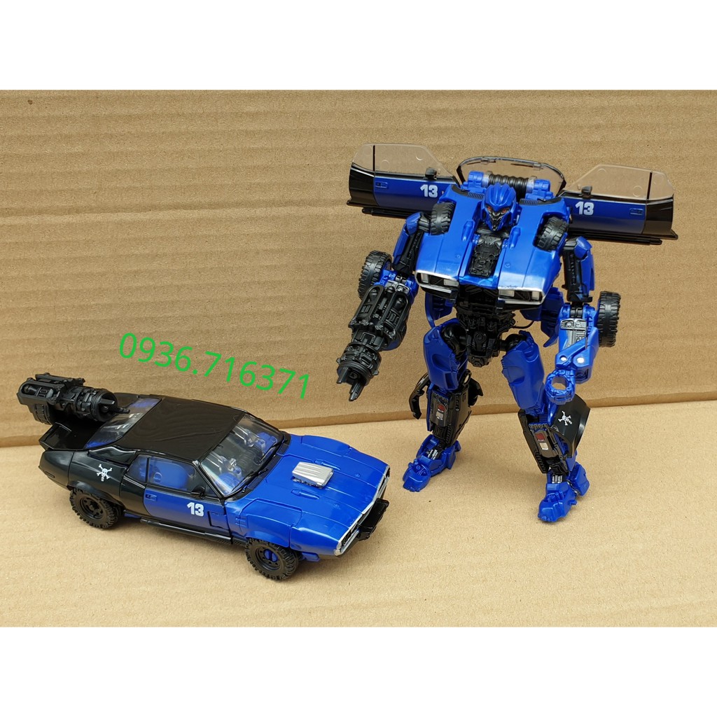 Robot biến hình ô tô màu xanh Transformers Studio Series 46 Dropkick