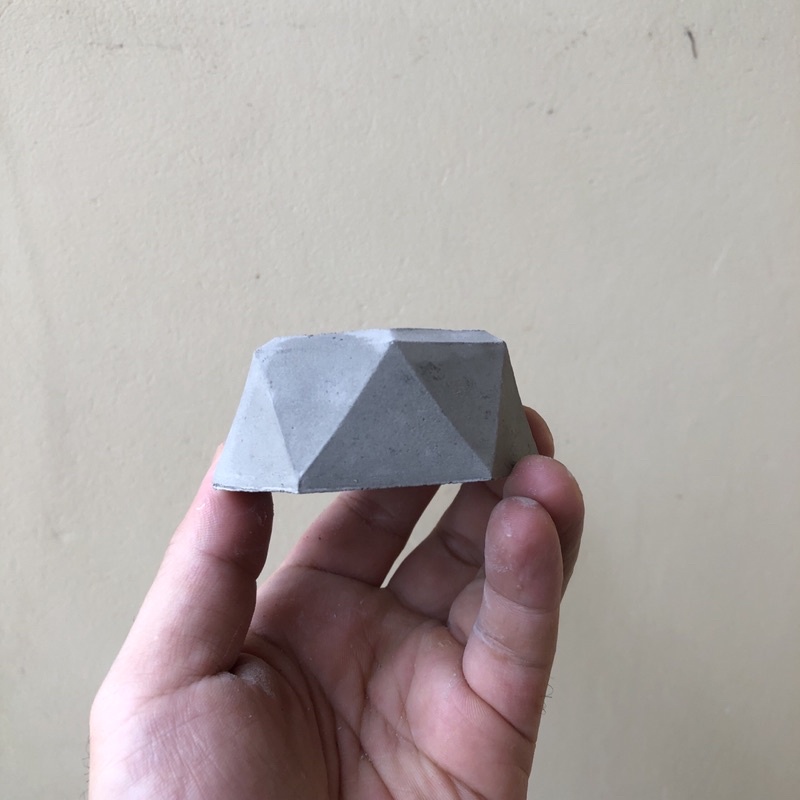 Chậu xi măng mini đa giác trồng sen đá