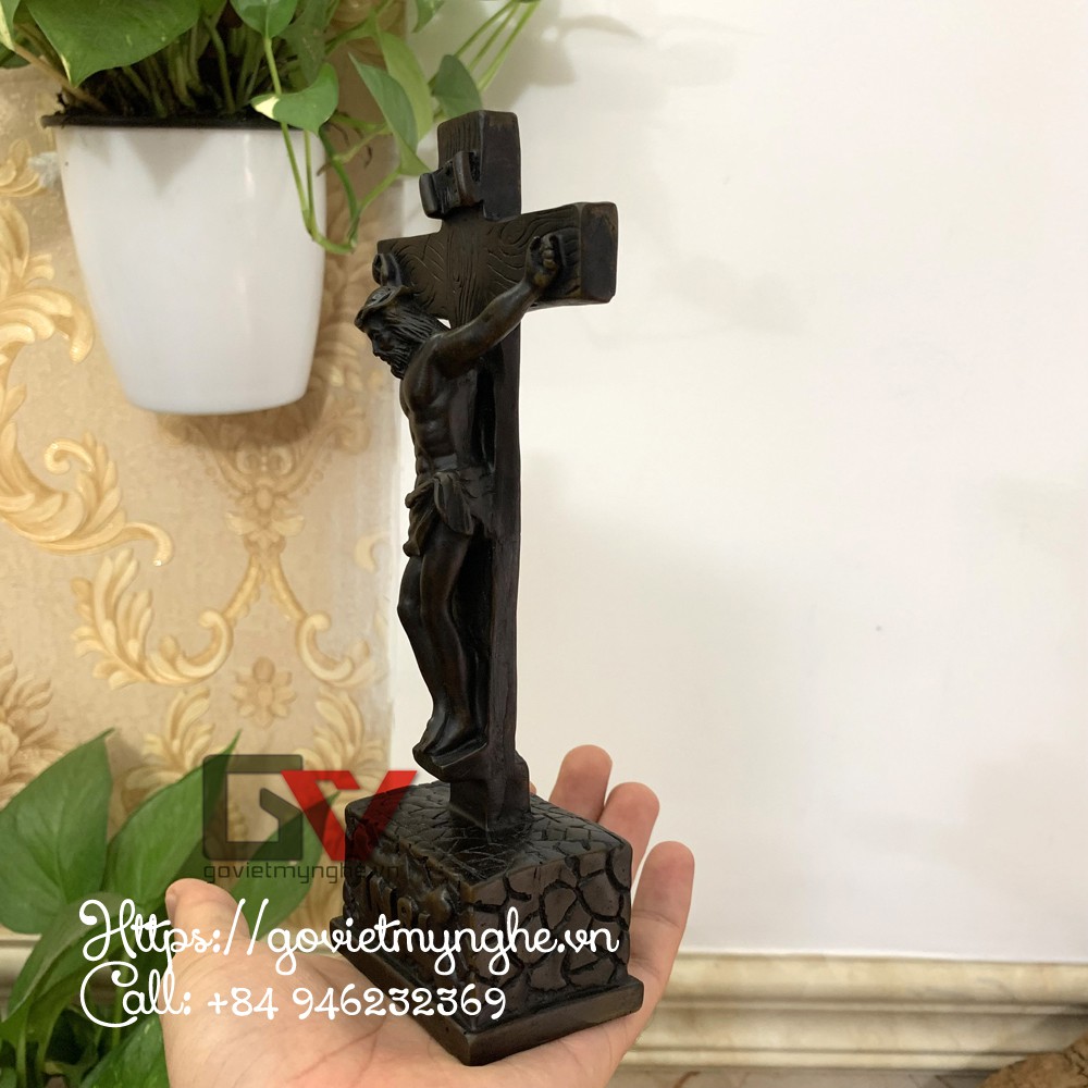 [Cây thánh giá] Tượng đá trang trí cây thánh giá hình chúa Jesus với chữ INRI - Chiều cao 21cm - Màu nâu đen