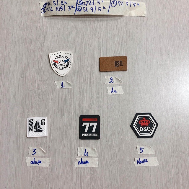 Sticker thêu huy hiệu da, nhựa