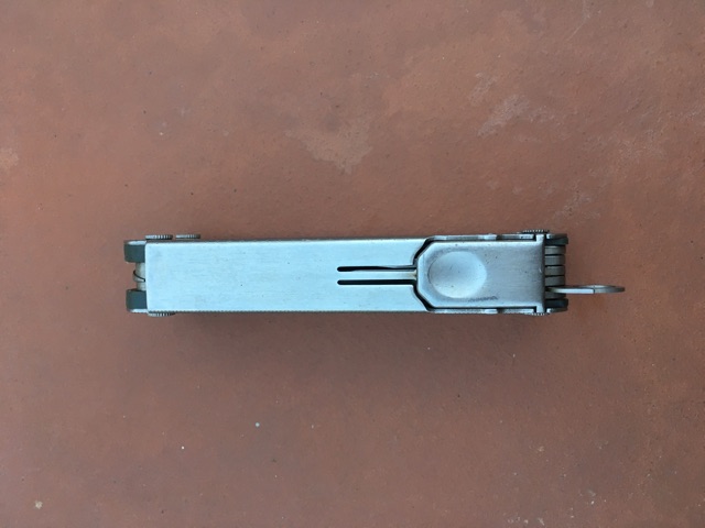 Kìm đa năng leatherman Core.