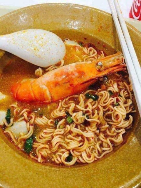 Mì tôm vị tomyum thần thánh Thái Lan