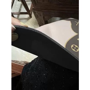 Thảm chùi chân thấm hút nước chất liệu Silicon (tương tự thảm đá) họa tiết GẤU L.V Bear Brick