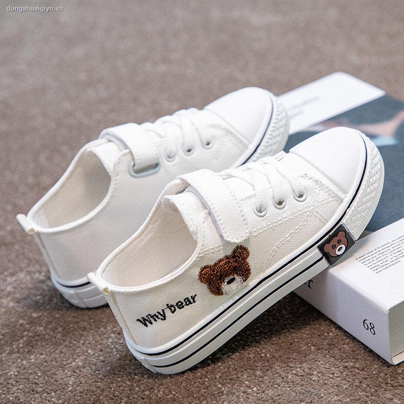 Giày vải canvas đế thấp chống trượt thêu họa tiết hoạt hình cho bé trai và gái