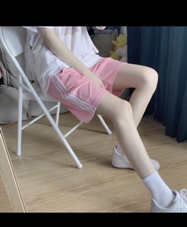 Quần Short Form Suông Phối Sọc