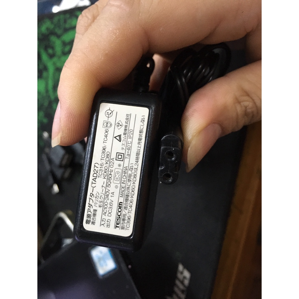 CHÍNH HÃNG ,QUA SỬ DỤNG, MỚI 99% SẠC NGUỒN Tông đơ cắt tóc Tescom TC406 TC396 KD60 KD80 TAD27 - Nhật Bản 3.6V 1A