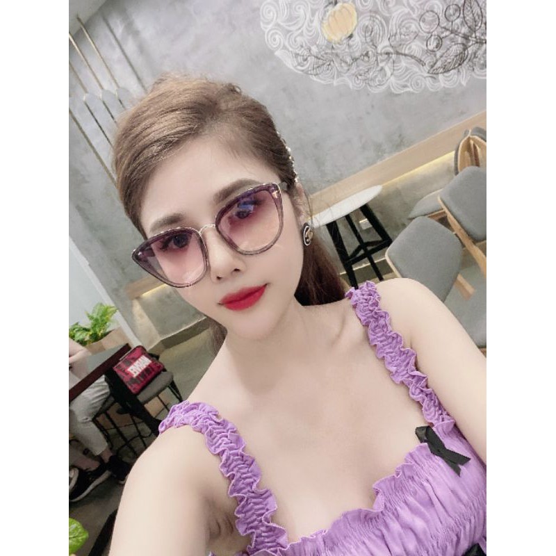 Kính House hàng chuẩn auth, có mail mua hàng chính hãng