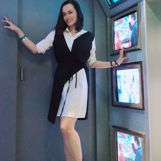 Đầm phối đen trắng