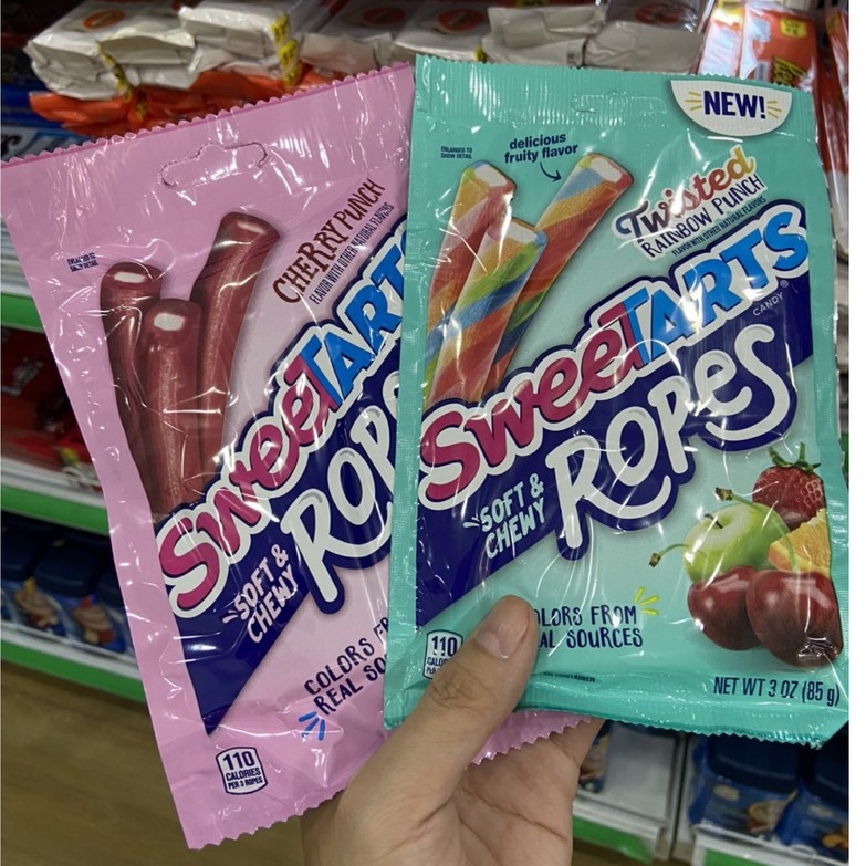 Kẹo chua dạng que Sweetarts Ropes vị trái cây 85g