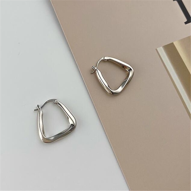 Khuyên Tai Vòng Hình Học Đơn Giản Hợp Thời Trang Cho Nữ