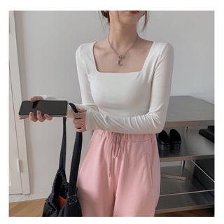 Áo croptop dài tay cổ vuông