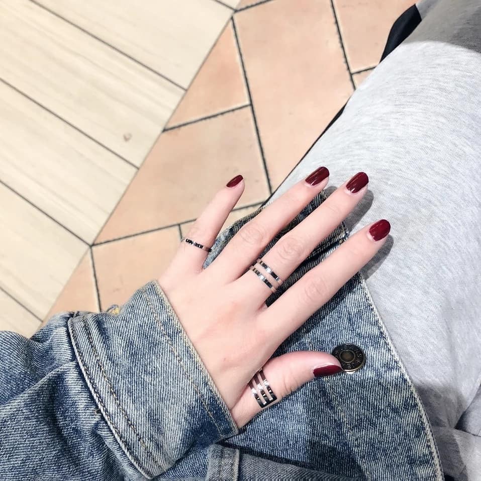 Nhẫn titan unisex khoanh tròn cực chất không gỉ UR200310