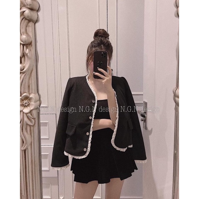 Áo khoác dạ lì viền bèo