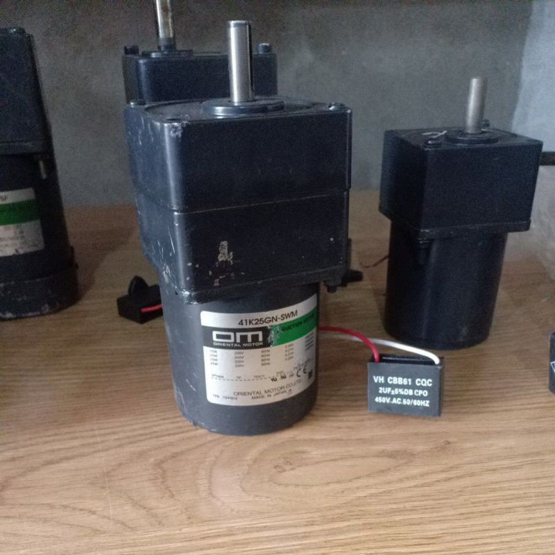 Mô tơ giảm tốc 220v 25W