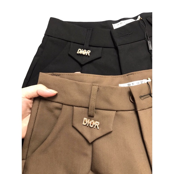 Quần sooc nữ  vải  đính kèm mặt đá Dior ( hàng Quảng Châu) đủ size 40-60kg