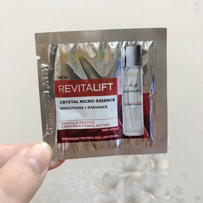 Sample Dưỡng Chất Căng Mướt Da Loreal Revitalift Crystal Micro Esence 2ml