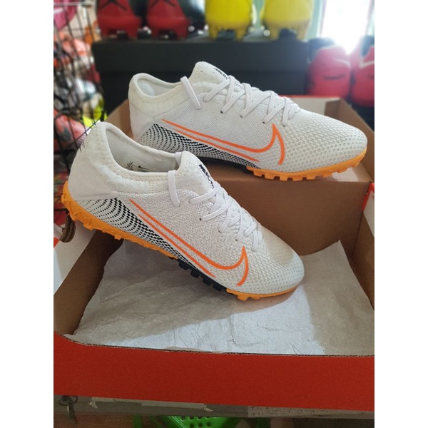 Giày đá bóng vapor pro 13 tf