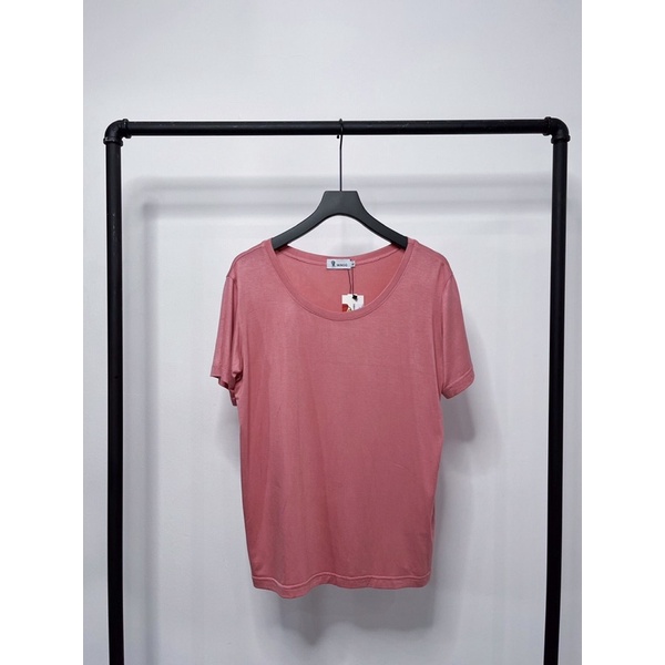 Áo phông nam cổ trễ cotton lụa cao cấp WAGG