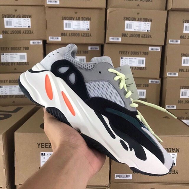 Yeezy 700 Rep