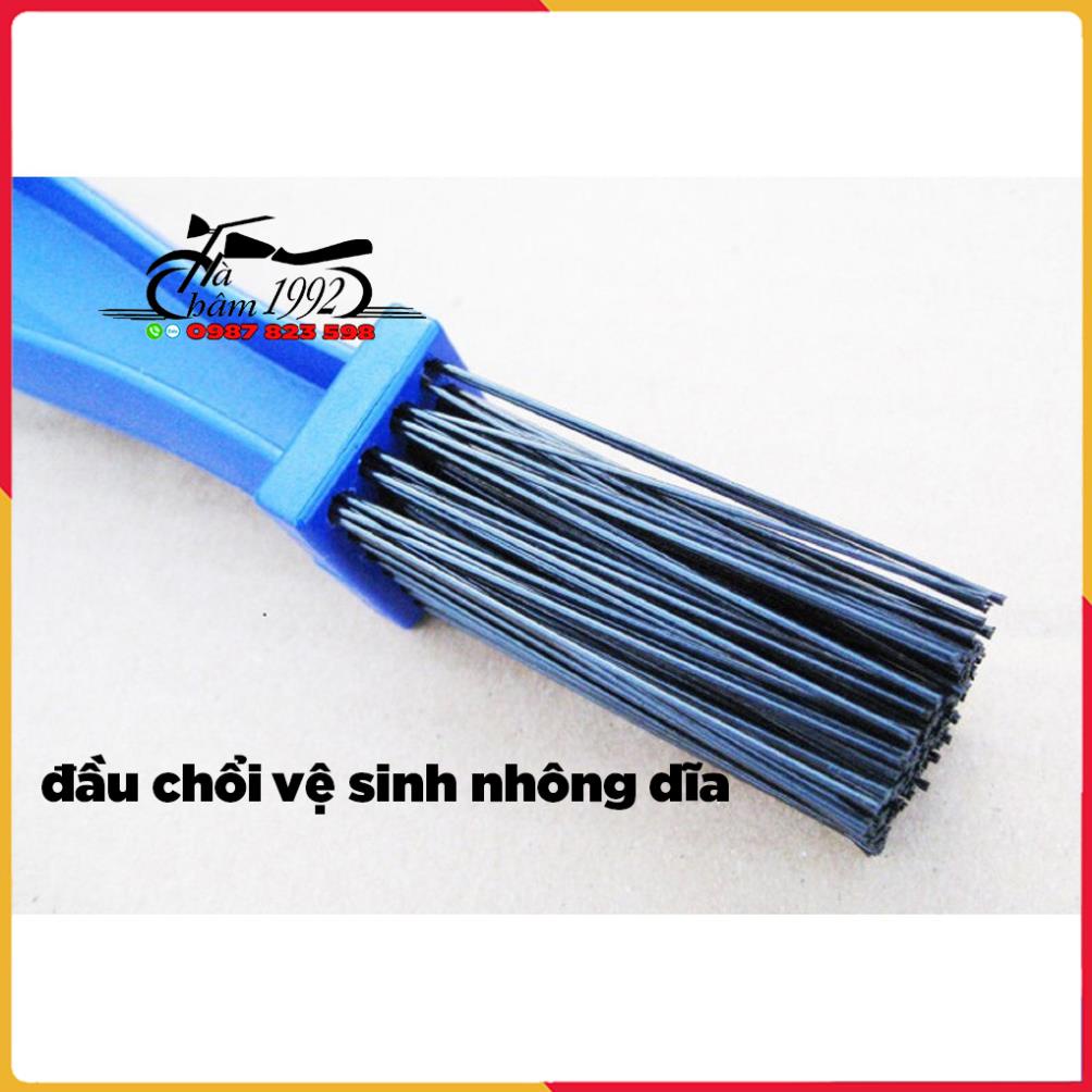 Bàn Chải Vệ Sinh Nhông Sên Dĩa 3D Chuyên Dụng