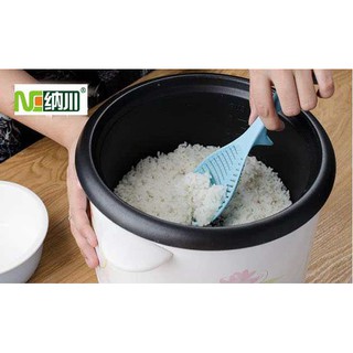Muôi xới cơm hình lá ( có hộp )